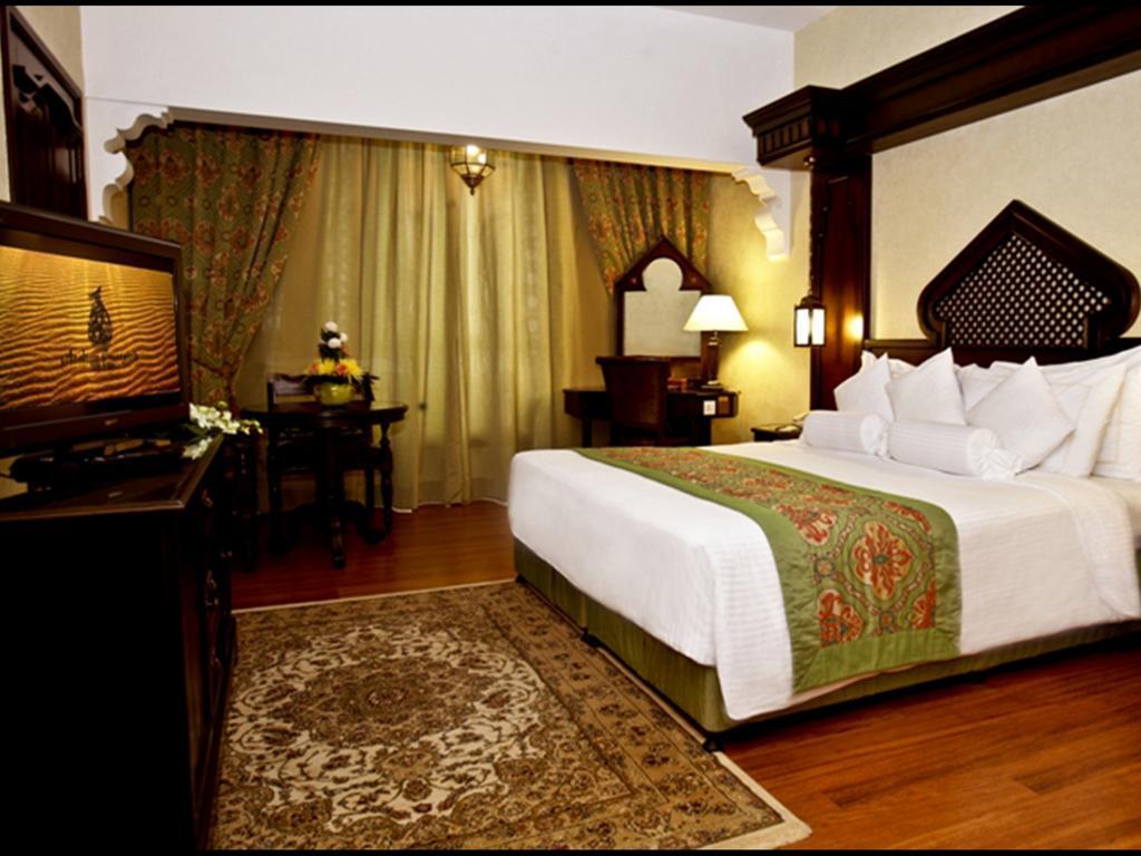 Arabian Courtyard Hotel & Spa Dubai Oda fotoğraf
